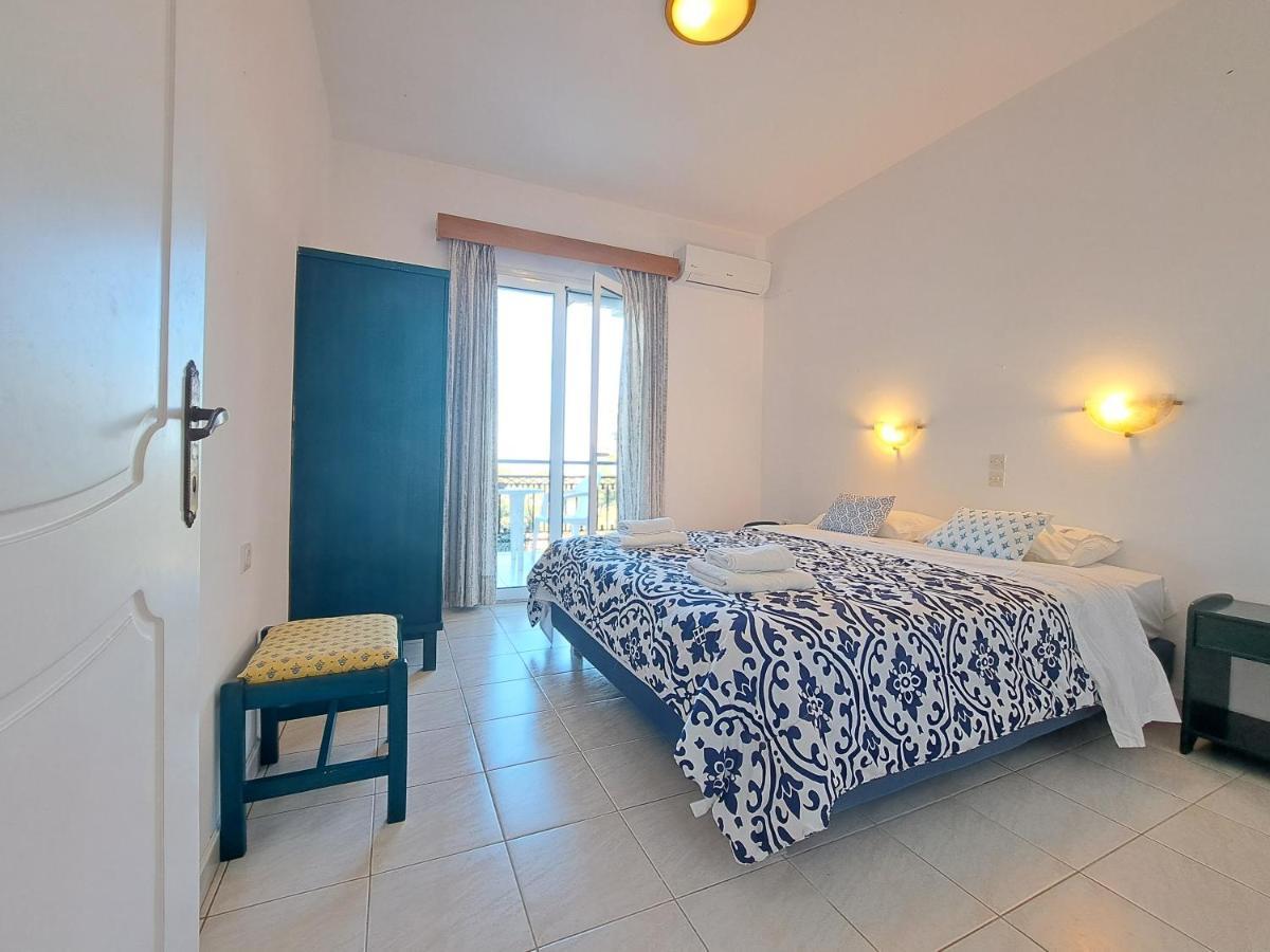 Natural Blue Green Apartment Альмирос-Бич Номер фото